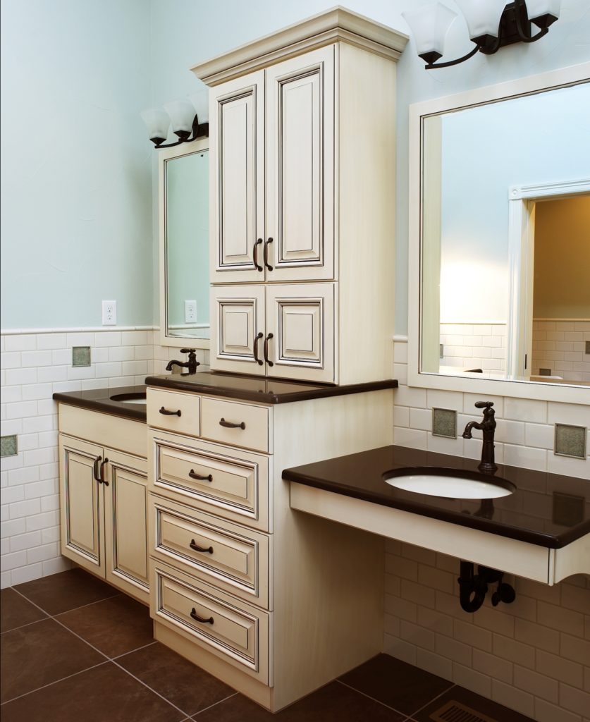 6 Tips to Remodeling a Busy Bathroom by HighCraft Builders