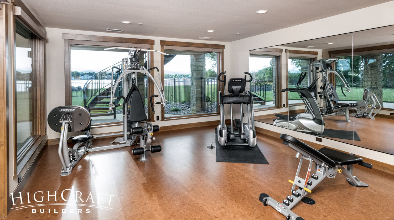 Grand-Waterfront-Retreat-Home-Gym-1