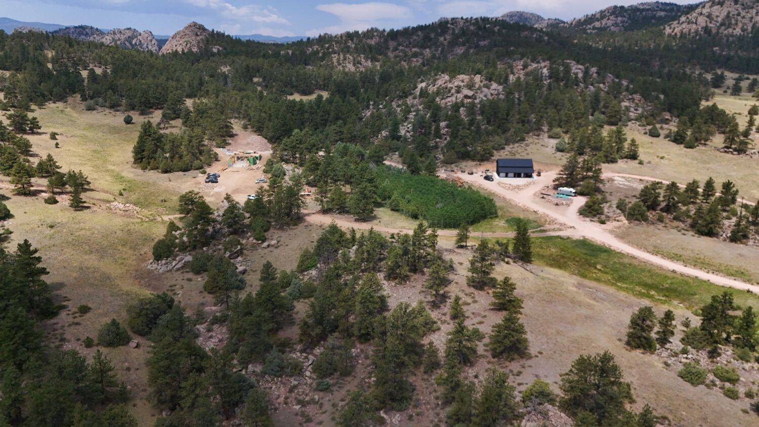 red-feather-lakes-builder-mountain-construction