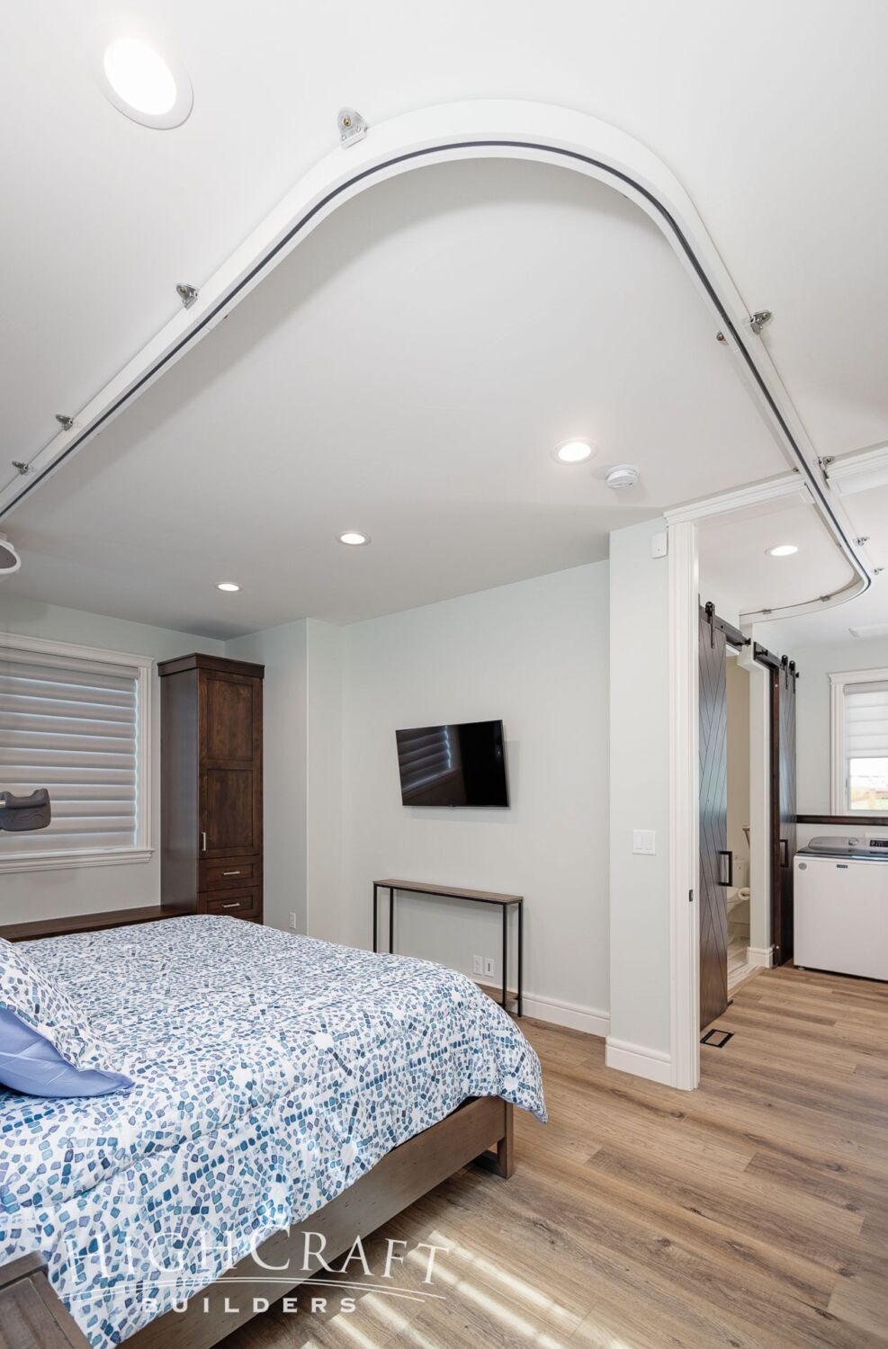 guest house builder fort collins accessible bedroom lift ceiling track